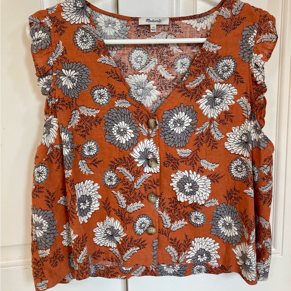 Madewell Ruffle Button-Front Tank in Gathered
Blooms Linen-Blend